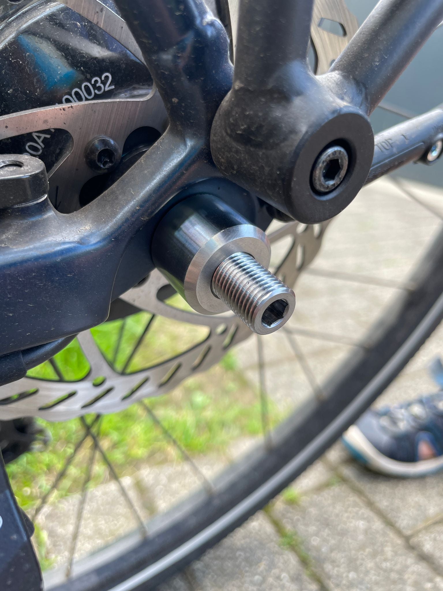 Universaladapter för HYENA-HRN-motor | lämplig för Thule, Qeridoo, Burley, Prophete, Hamax, Trixie och många fler